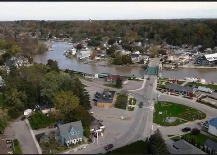 Adorable Cottage Port Stanley